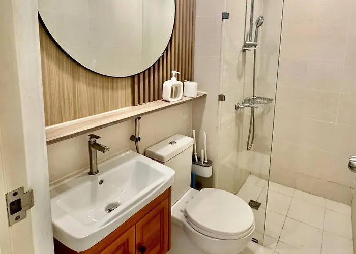 1br Bahamas 19th Floor, Azure Paraaque 3*