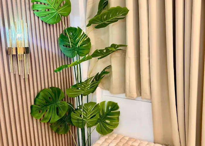 Guest house 1br Bahamas 19th Floor, Azure Paraaque